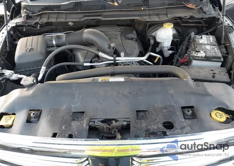 2018 Ram 1500 Big Horn 4X4 6'4 Box z USA, uszkodzony, nr VIN 1C6RR7TT8JS247114